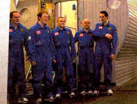 Участники после эксперимента Марс-500